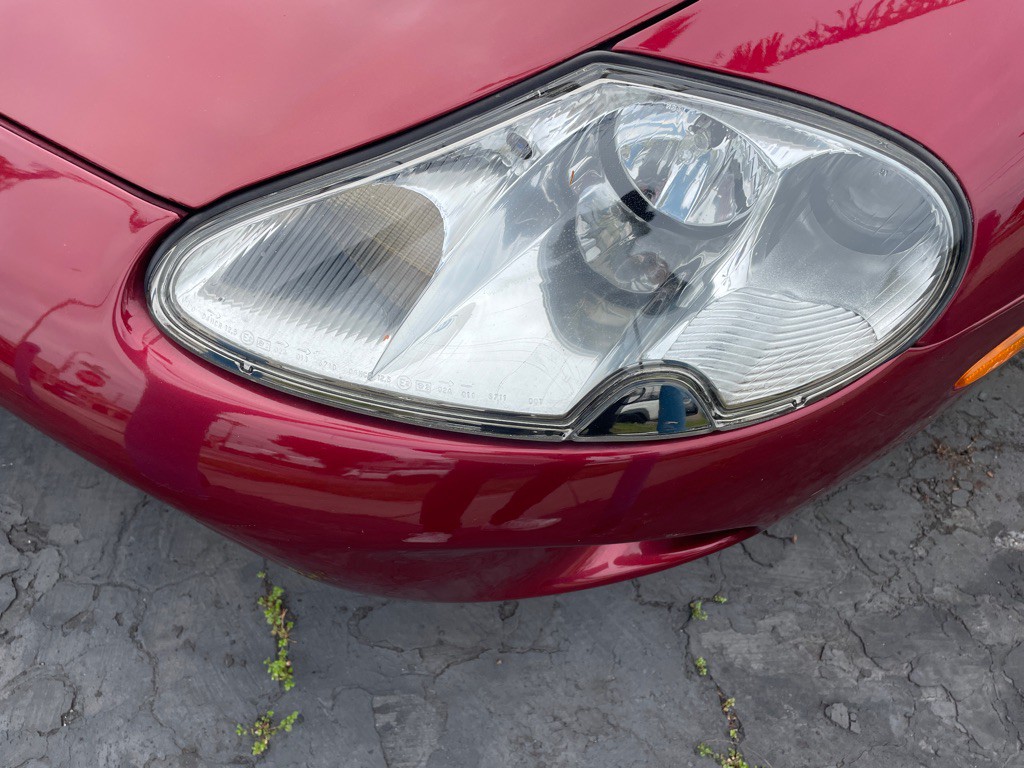 1997 Jaguar XK-Series Image 23