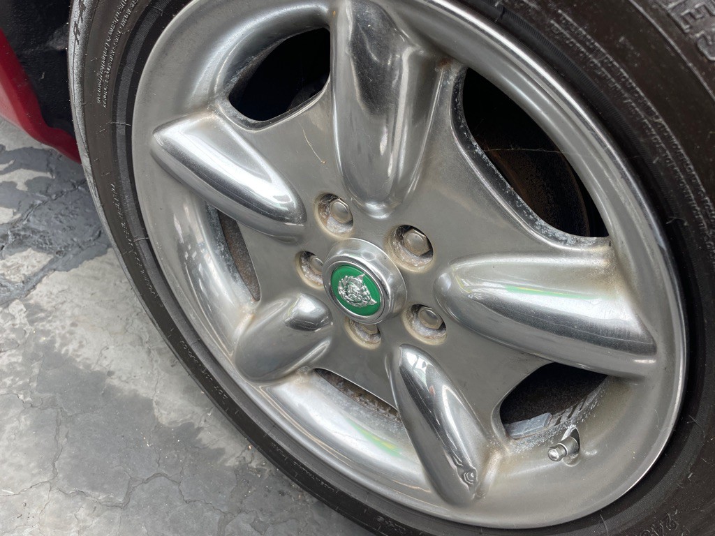 1997 Jaguar XK-Series Image 26