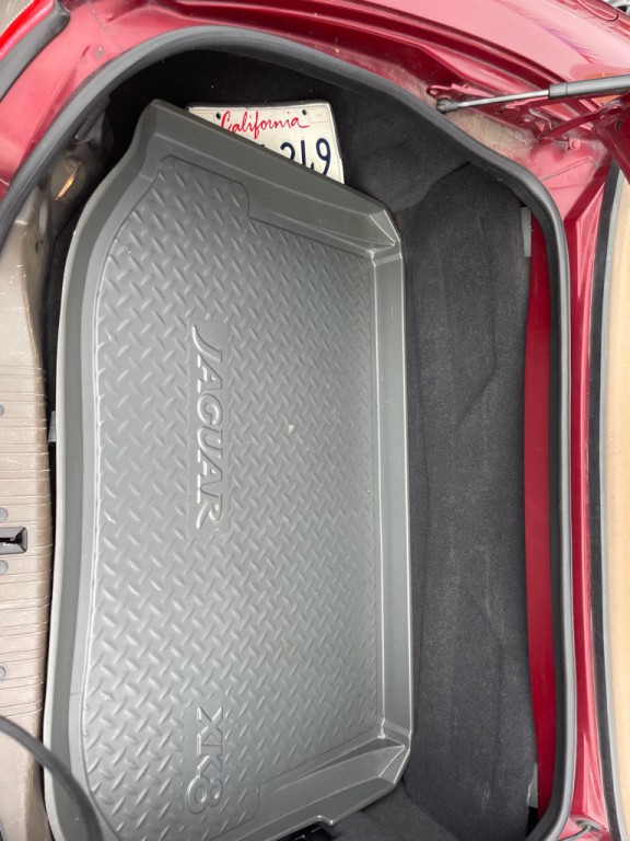 1997 Jaguar XK-Series Image 29