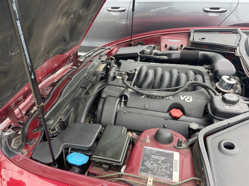 1997 Jaguar XK-Series Image 41