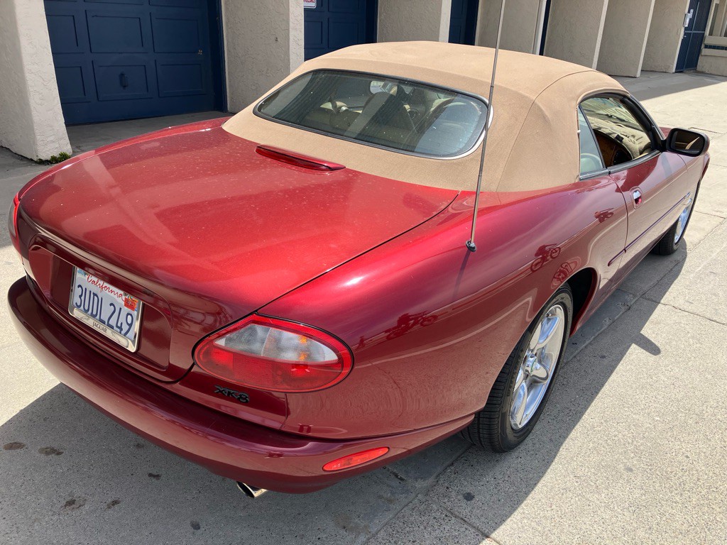 1997 Jaguar XK-Series Image 7