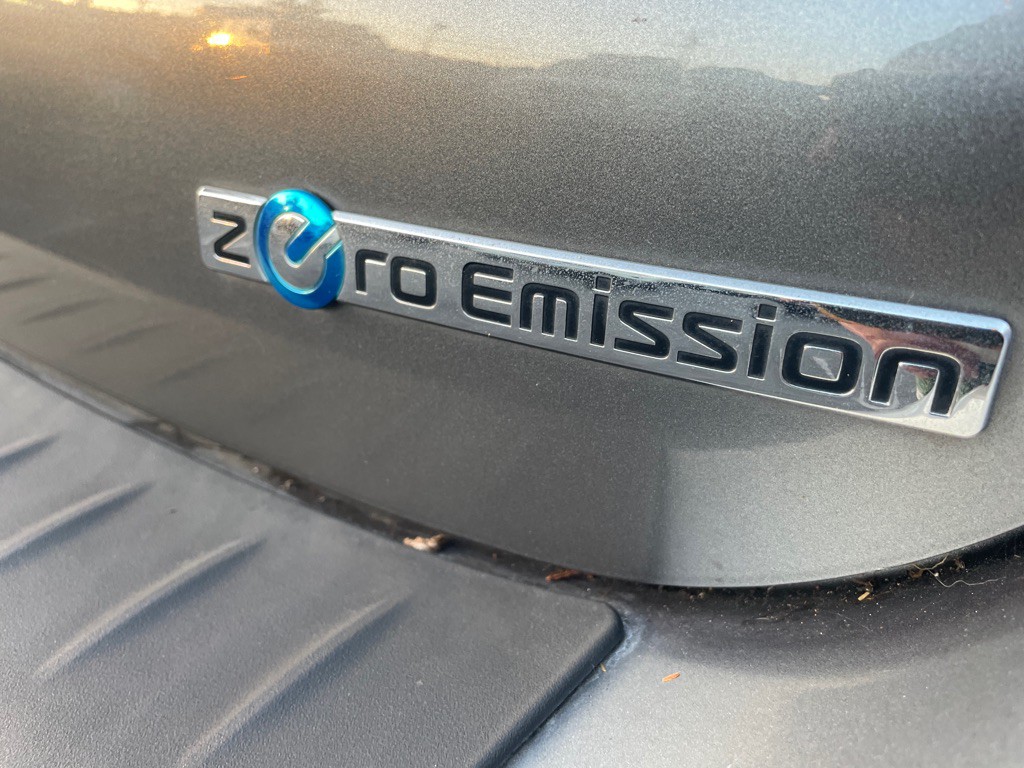 2015 Nissan Leaf Image 11