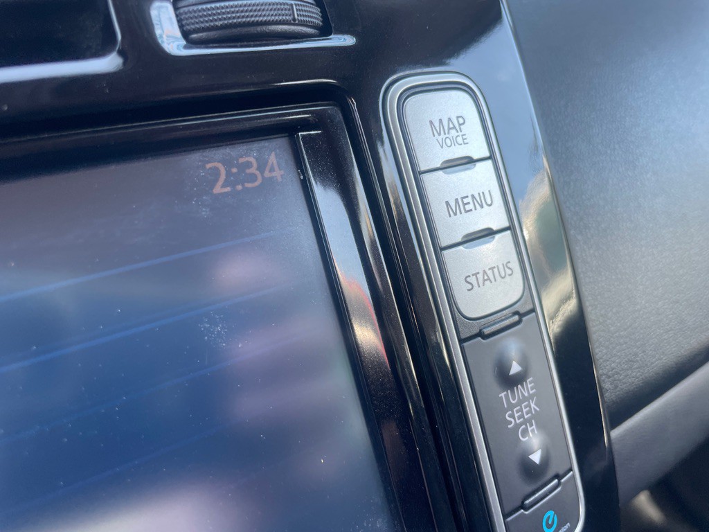 2015 Nissan Leaf Image 23