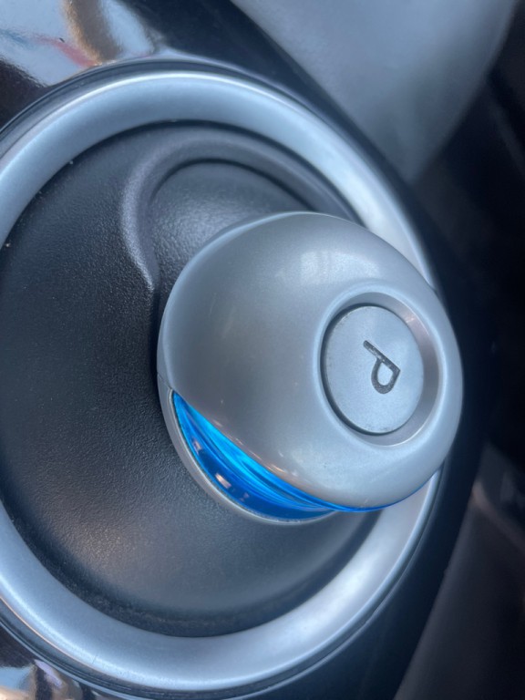 2015 Nissan Leaf Image 46