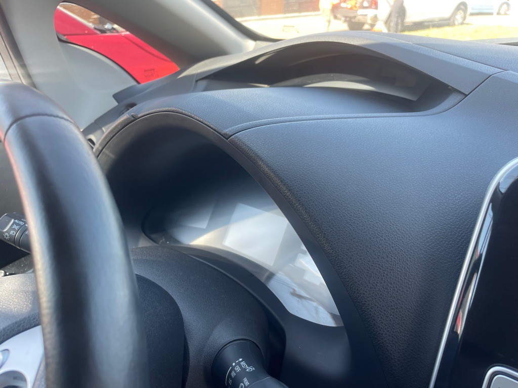 2015 Nissan Leaf Image 52