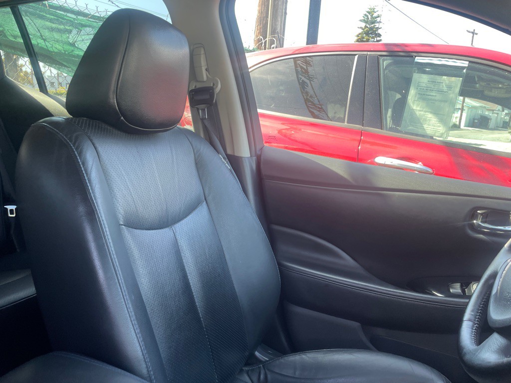 2015 Nissan Leaf Image 54