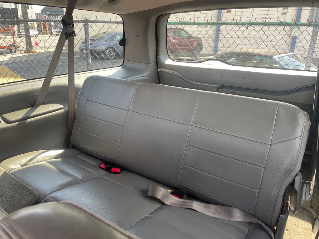 2005 Ford Excursion Image 10