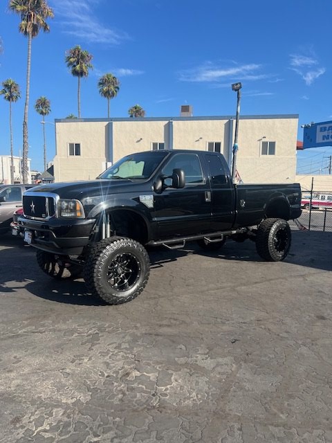 2002 Ford F-250 Image 2