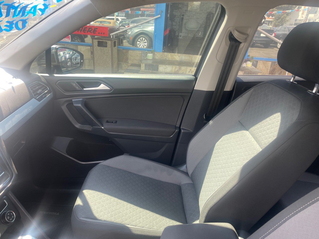 2020 Volkswagen Tiguan Image 3