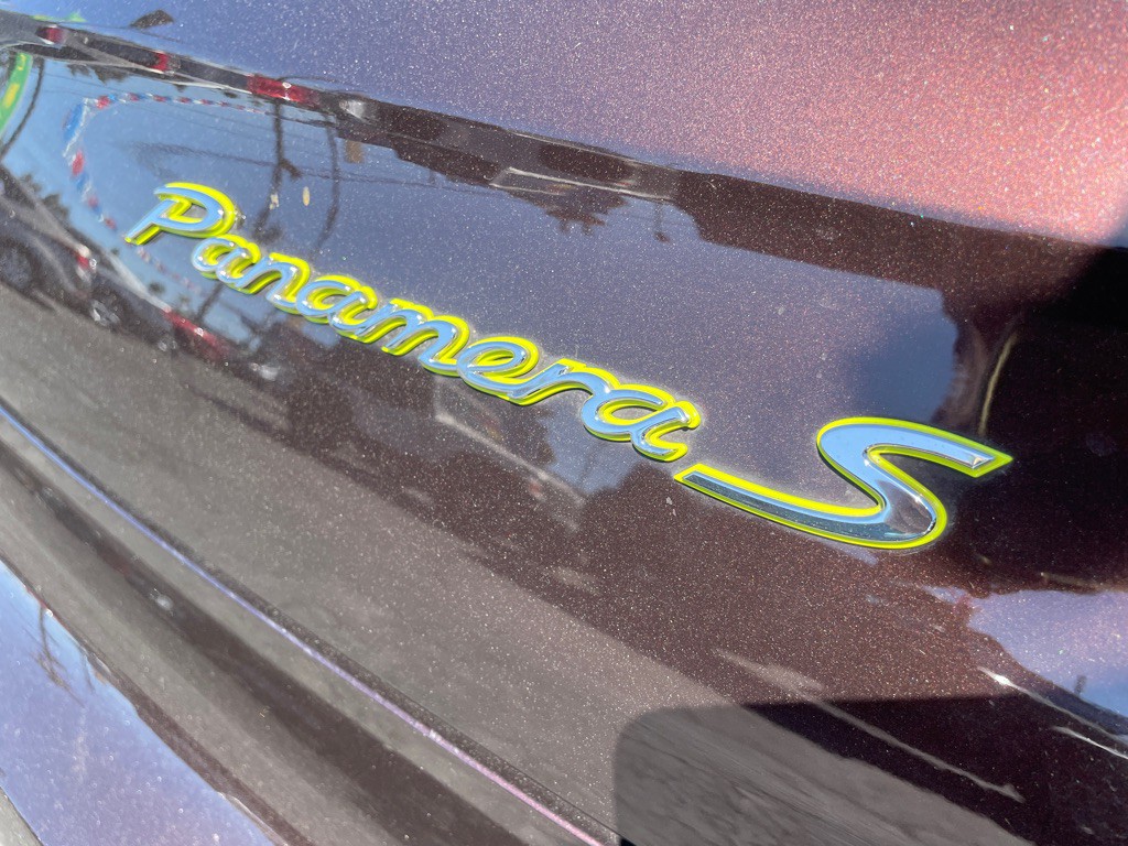 2015 Porsche Panamera Image 15