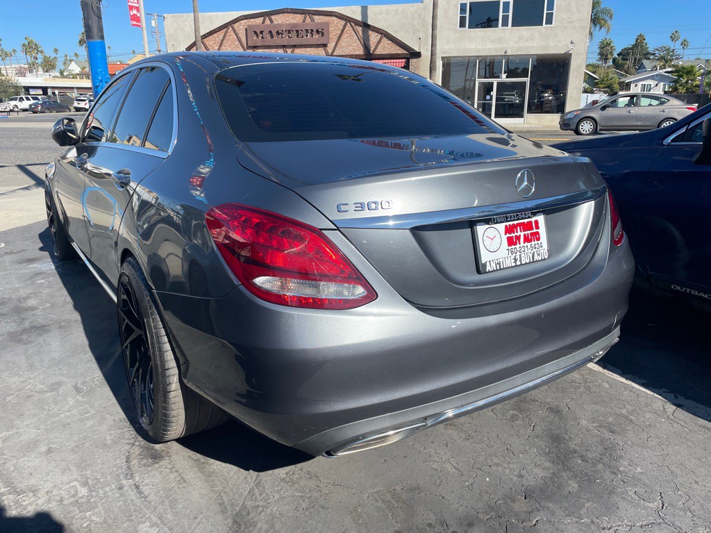 2017 Mercedes-Benz C-Class Image 4