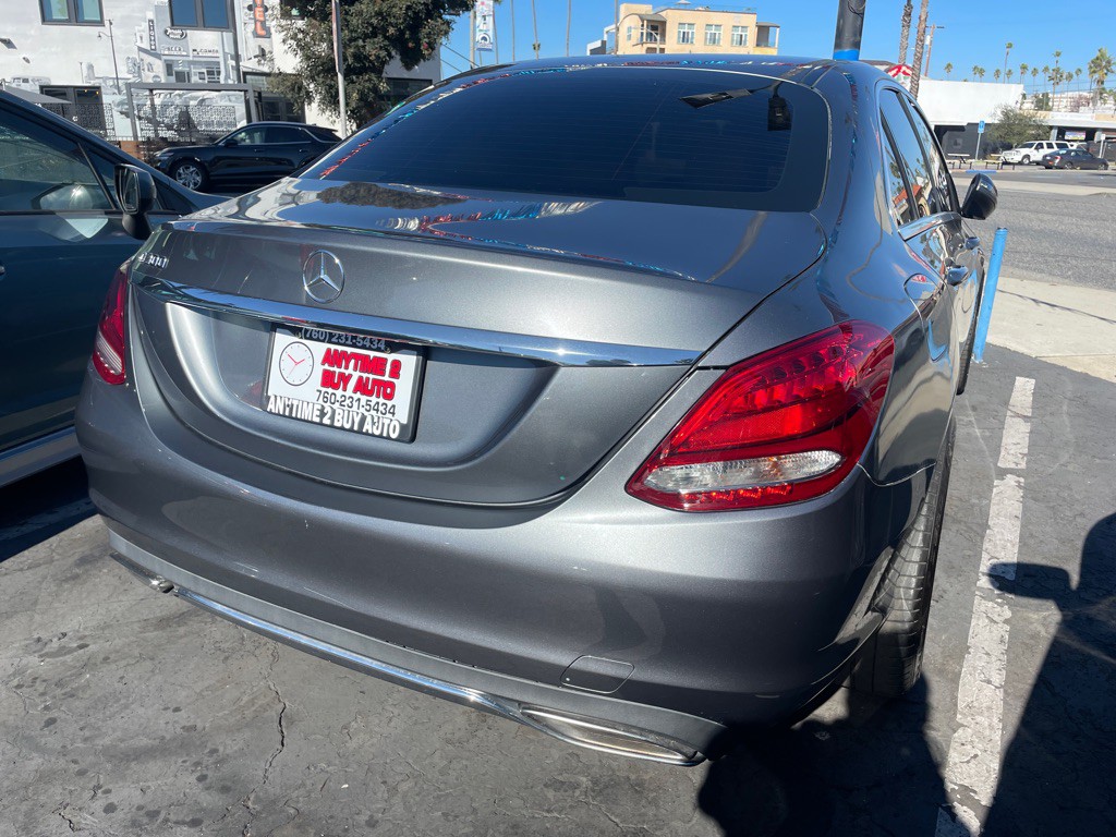2017 Mercedes-Benz C-Class Image 6