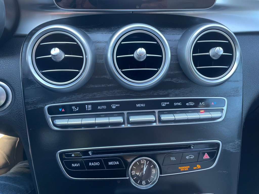 2017 Mercedes-Benz C-Class Image 8