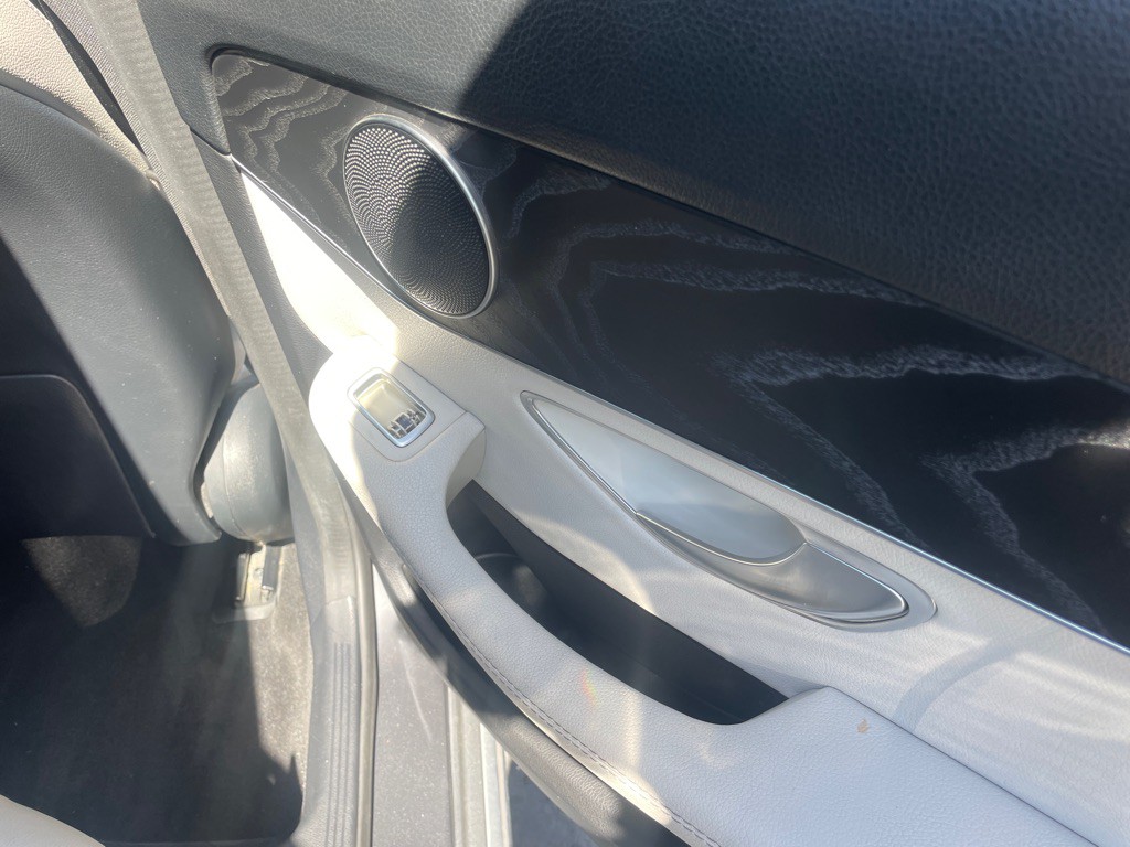 2017 Mercedes-Benz C-Class Image 31