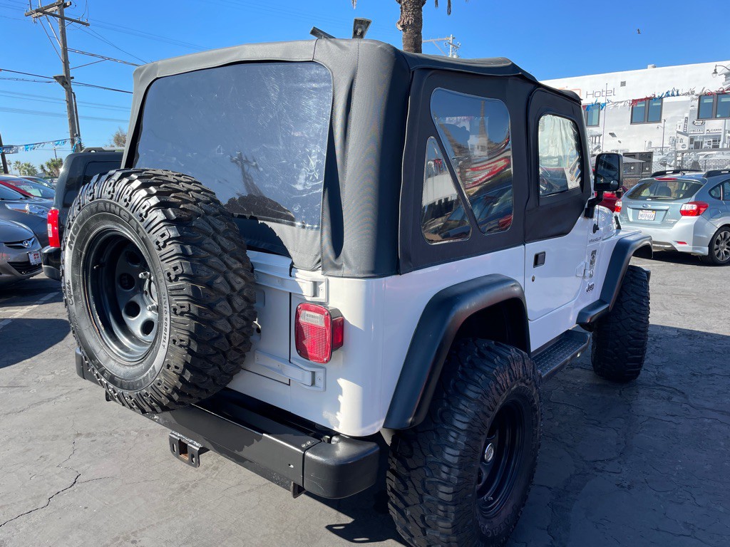 2000 Jeep Wrangler Image 13