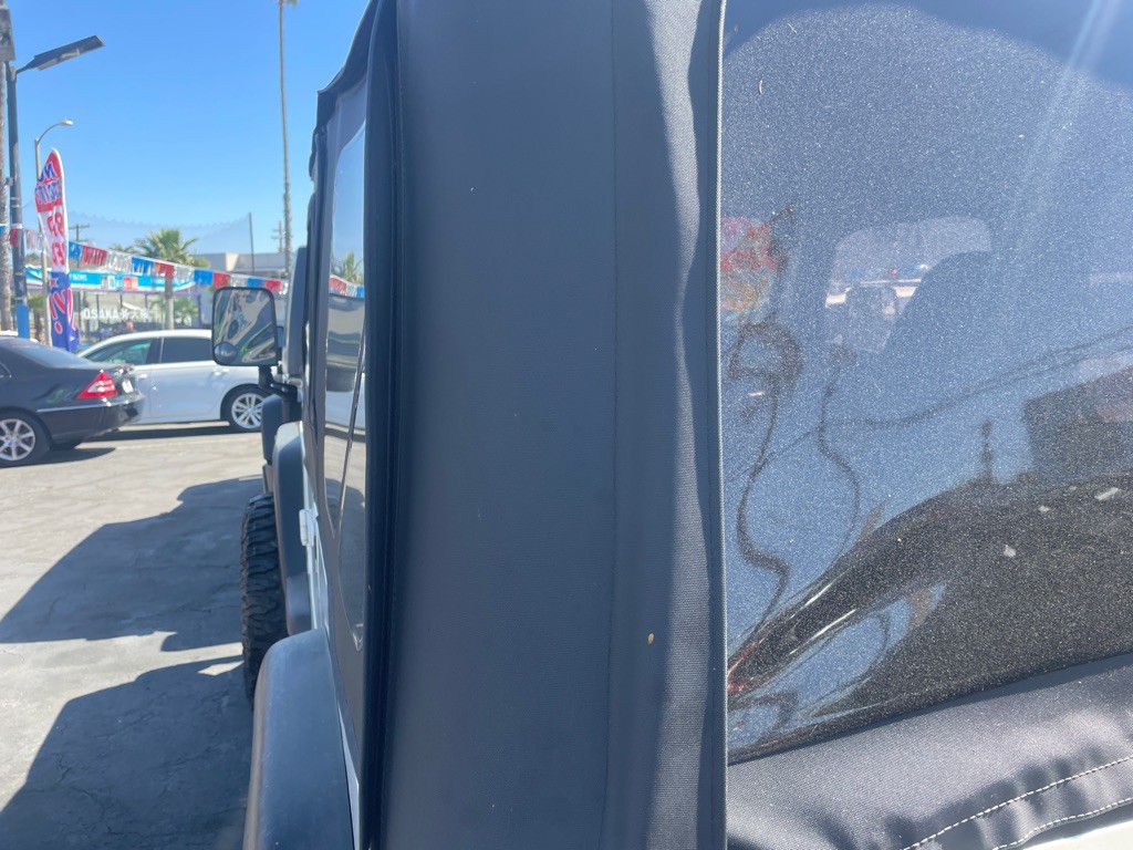 2000 Jeep Wrangler Image 24