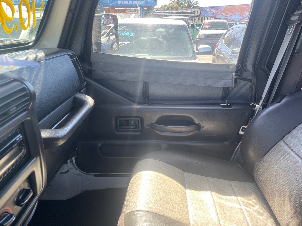 2000 Jeep Wrangler Image 34