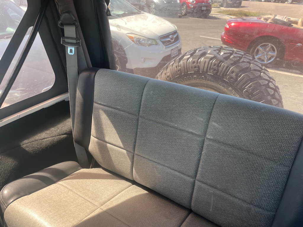 2000 Jeep Wrangler Image 36