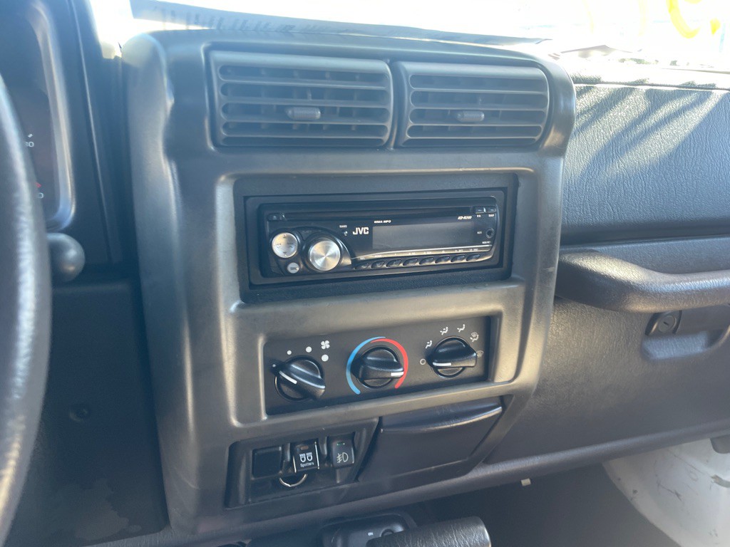 2000 Jeep Wrangler Image 39