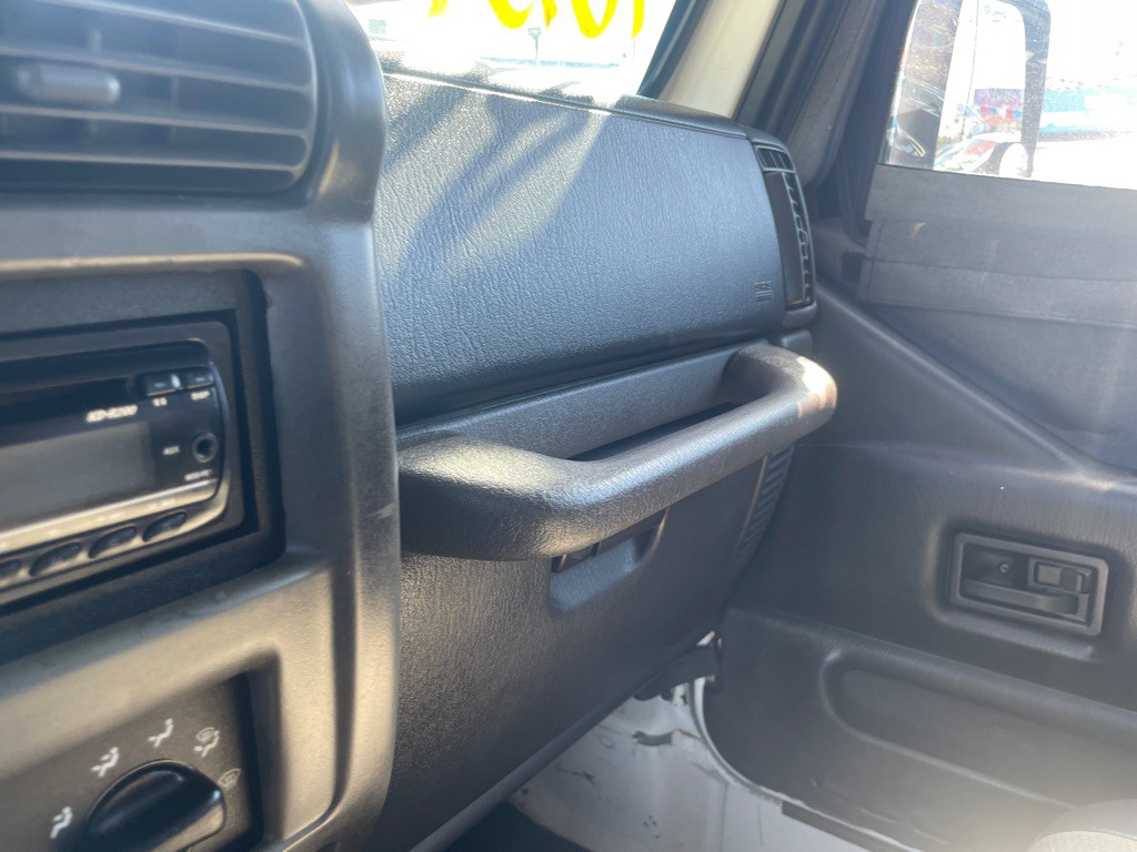 2000 Jeep Wrangler Image 40