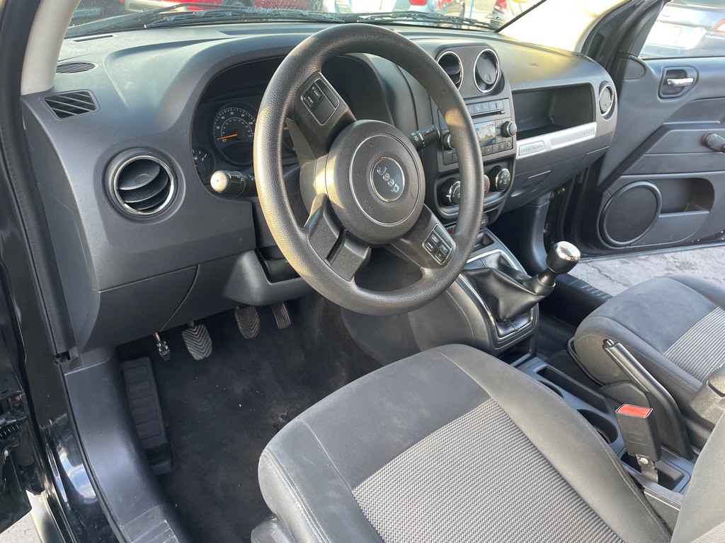 2016 Jeep Compass Image 5