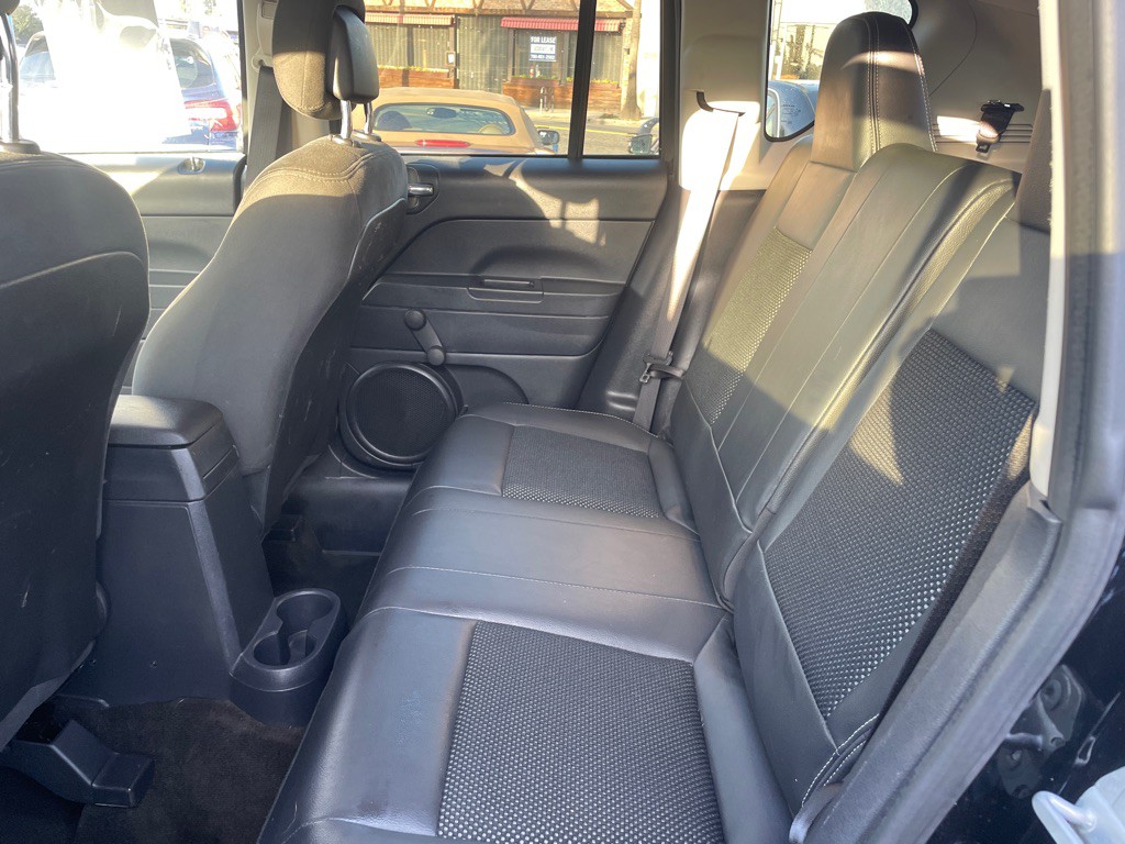 2016 Jeep Compass Image 10