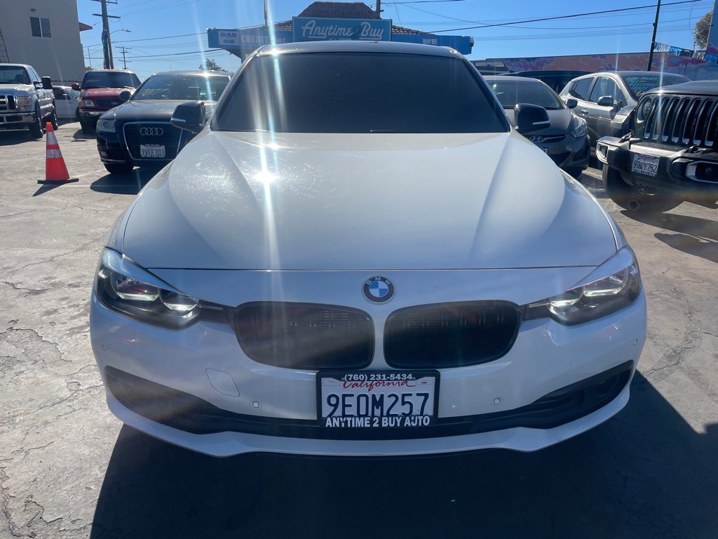 2017 BMW 3 Series Image 2