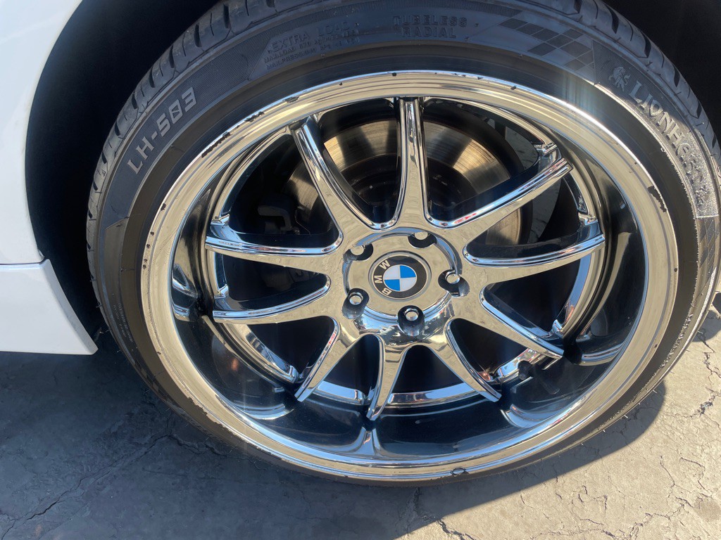 2017 BMW 3 Series Image 4