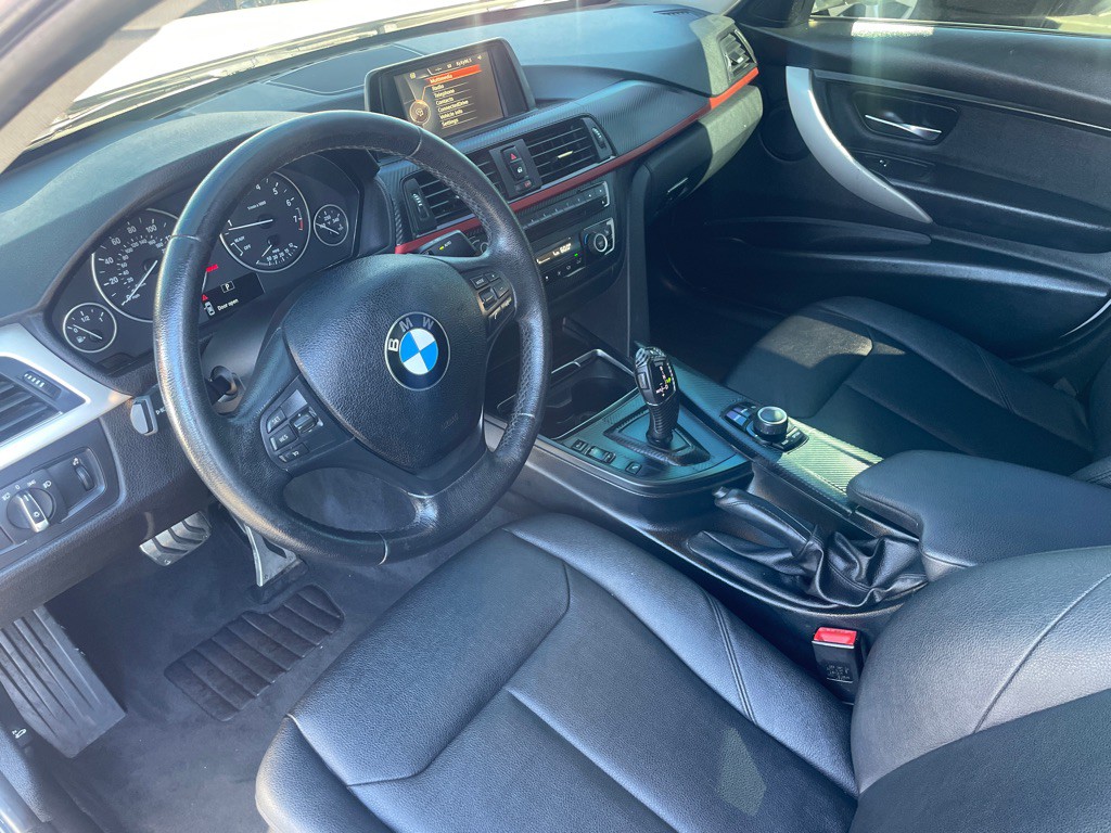 2017 BMW 3 Series Image 7