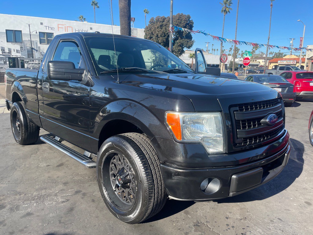 2013 Ford F-150 Image 1