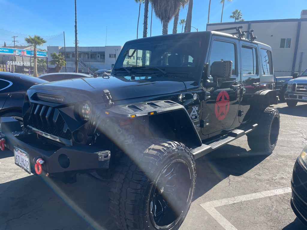 2011 Jeep Wrangler Unlimited Image 1