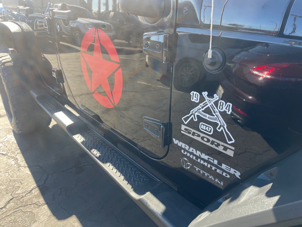 2011 Jeep Wrangler Unlimited Image 7