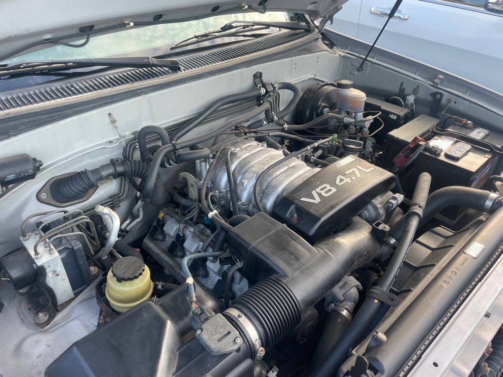 2002 Toyota Sequoia Image 13