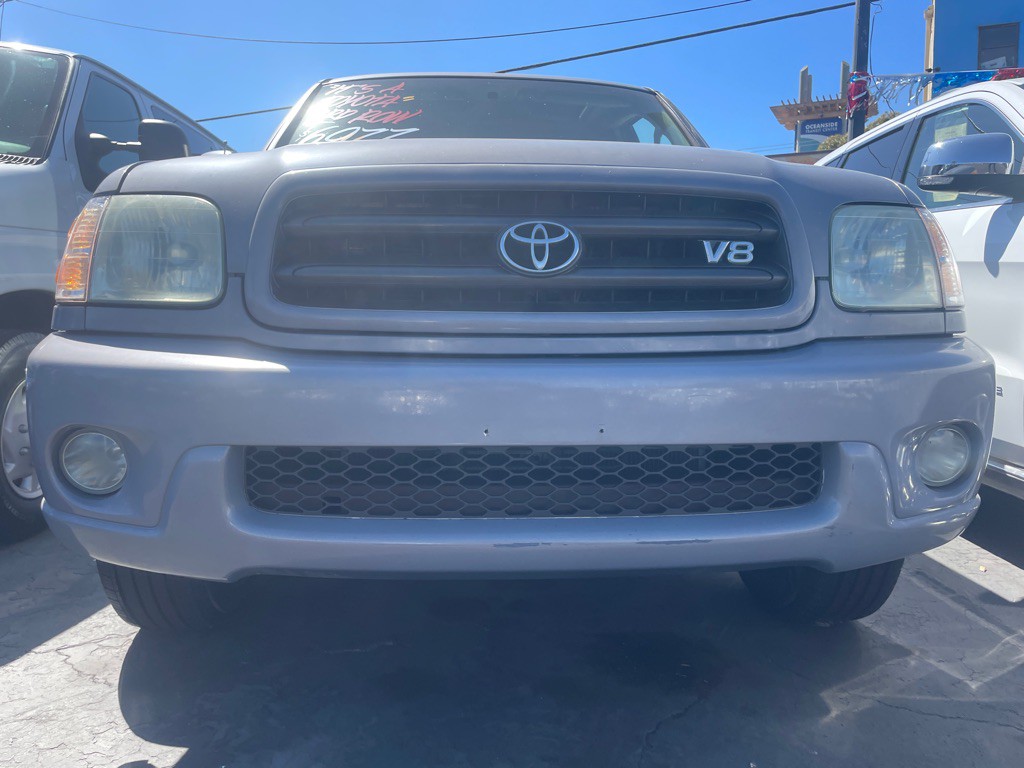 2002 Toyota Sequoia Image 22