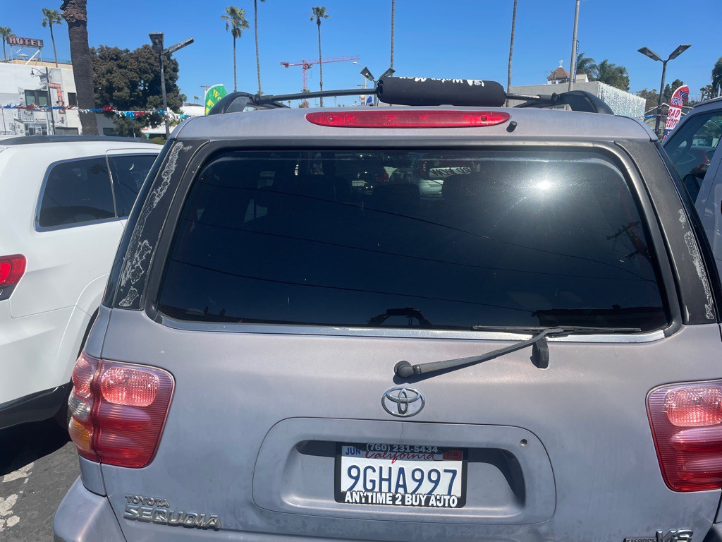 2002 Toyota Sequoia Image 30