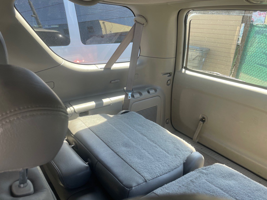 2002 Toyota Sequoia Image 43