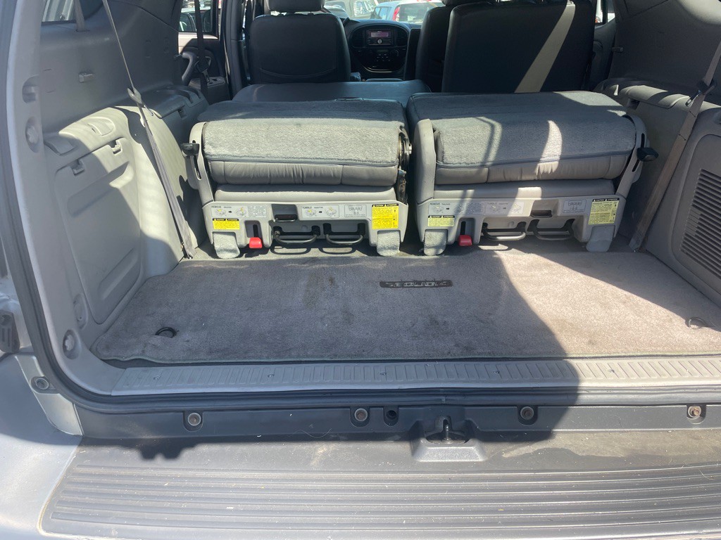 2002 Toyota Sequoia Image 47