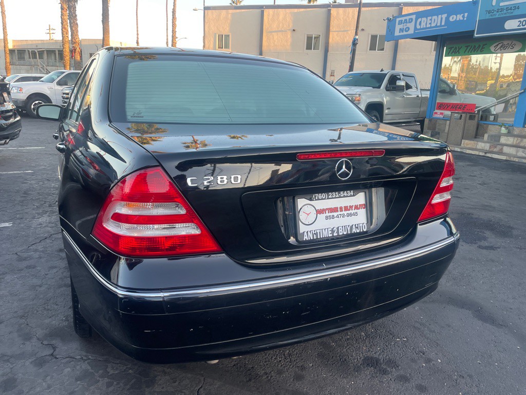 2007 Mercedes-Benz C-Class Image 3