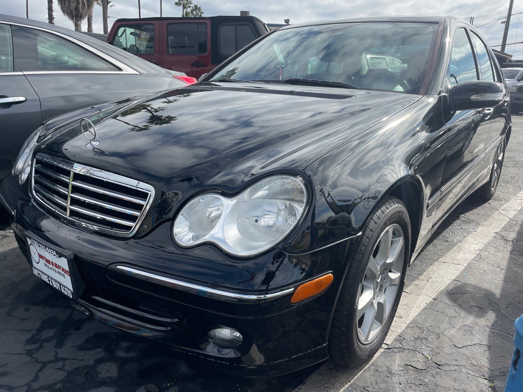 2007 Mercedes-Benz C-Class Image 6