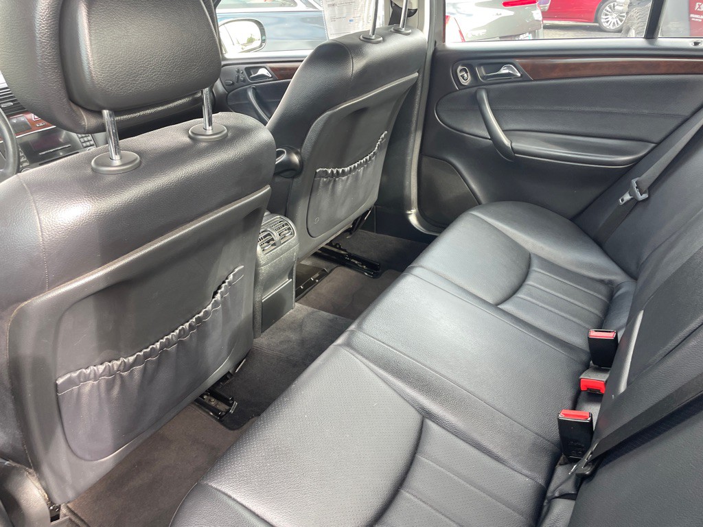 2007 Mercedes-Benz C-Class Image 15