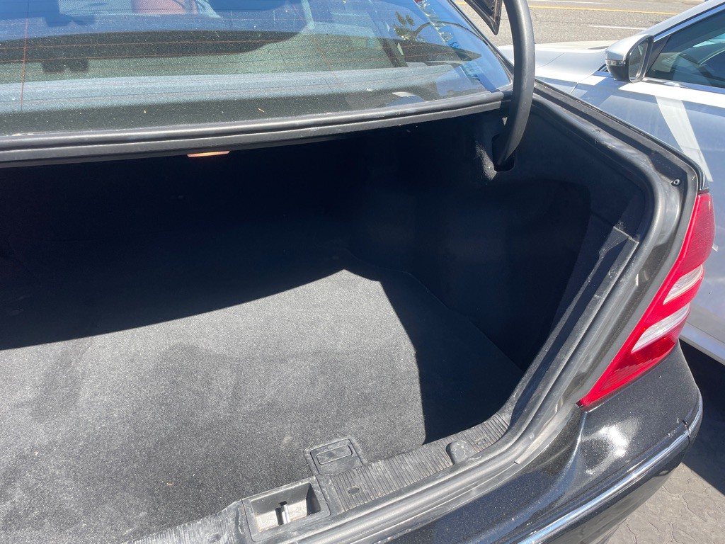 2007 Mercedes-Benz C-Class Image 18