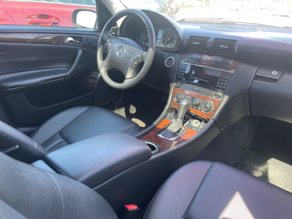 2007 Mercedes-Benz C-Class Image 26