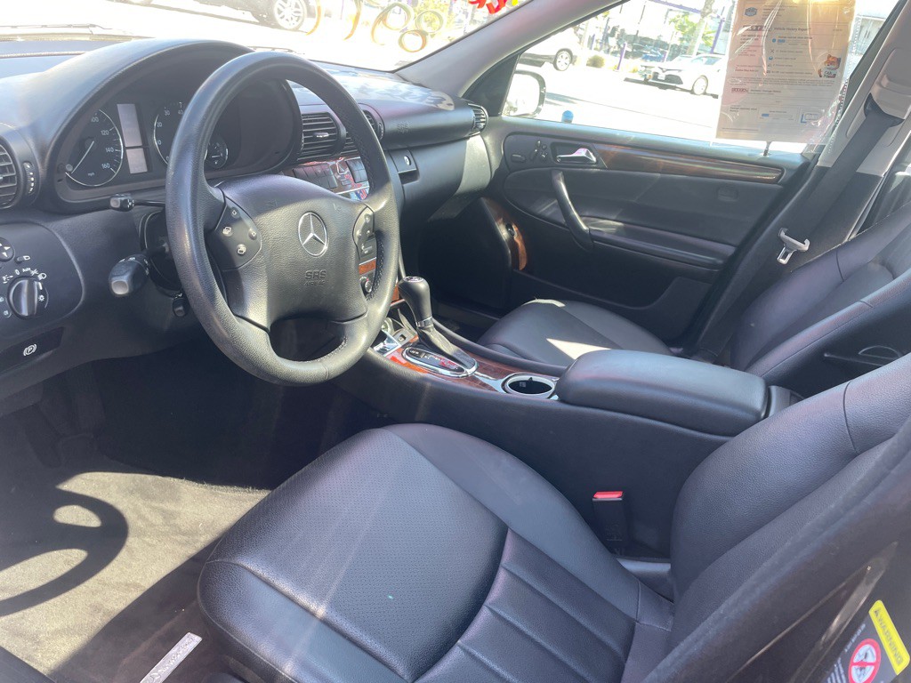 2007 Mercedes-Benz C-Class Image 31