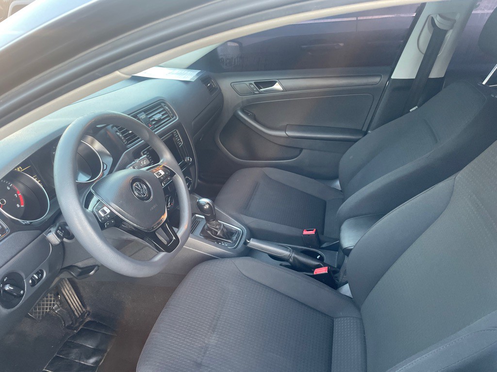 2016 Volkswagen Jetta Image 6