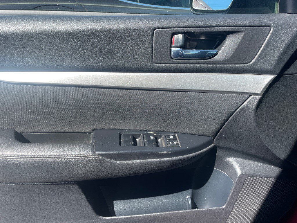 2010 Subaru Legacy Image 14