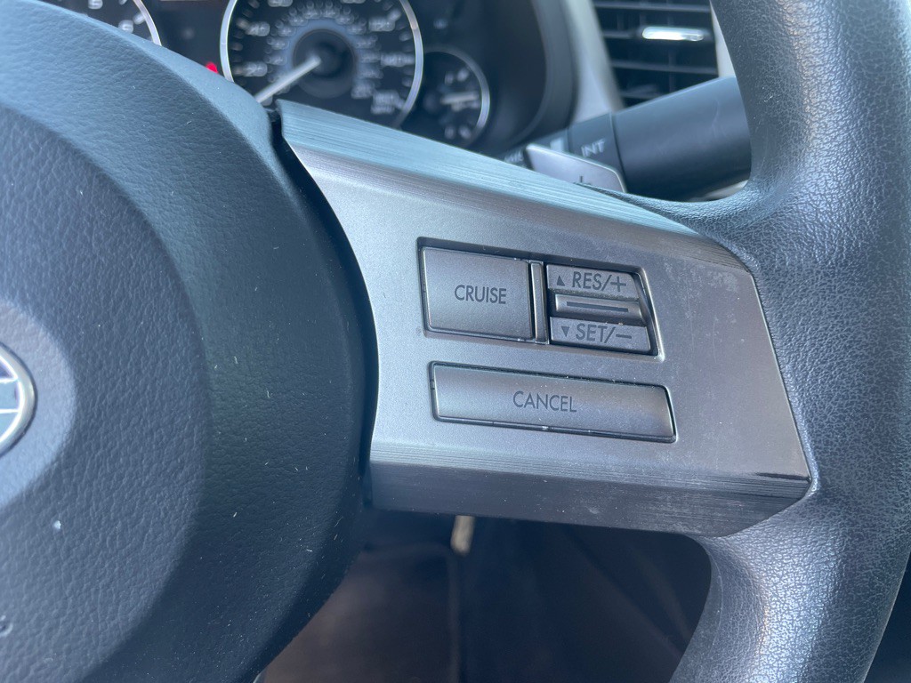 2010 Subaru Legacy Image 15