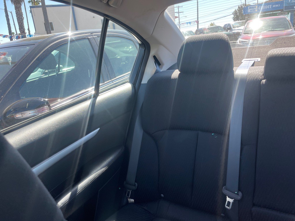 2010 Subaru Legacy Image 19