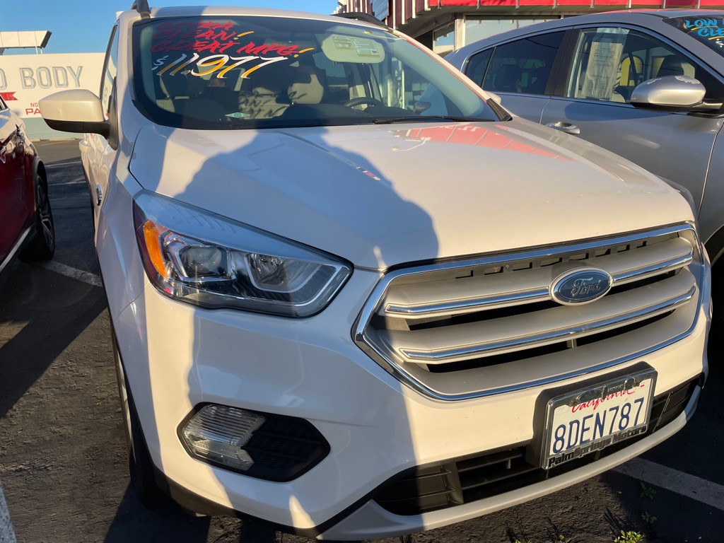 2018 Ford Escape Image 2
