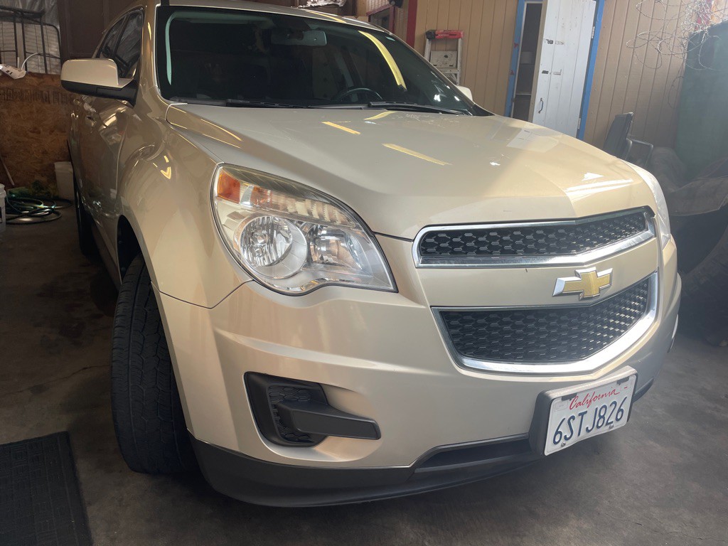 2011 Chevrolet Equinox Image 1