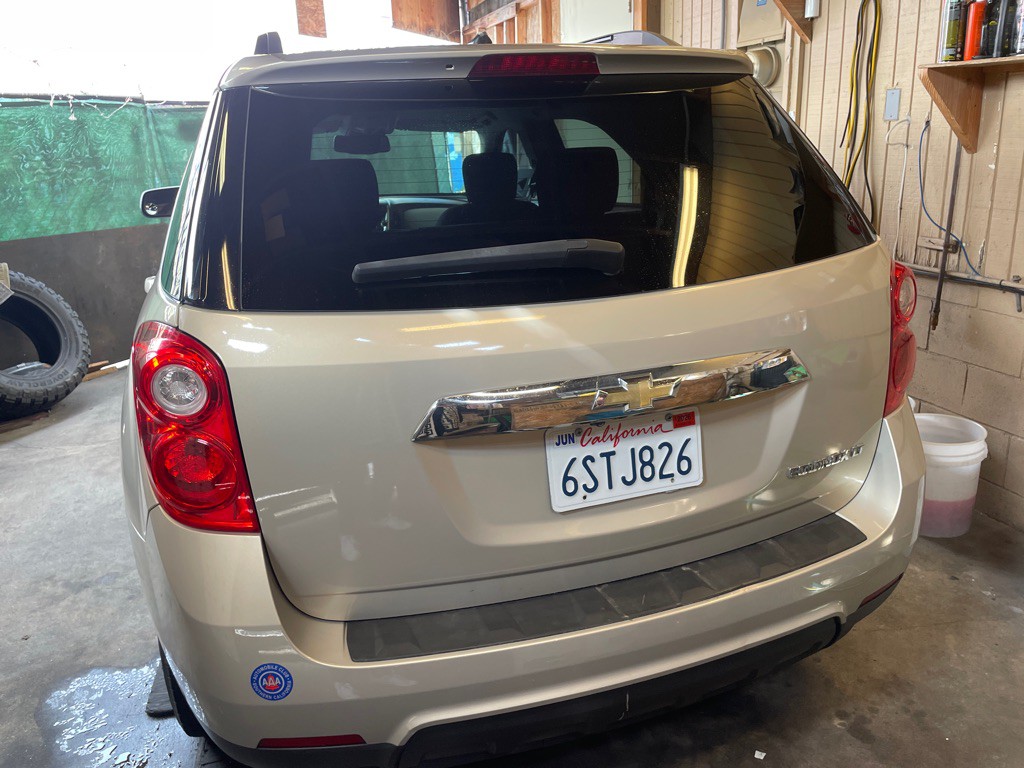 2011 Chevrolet Equinox Image 2